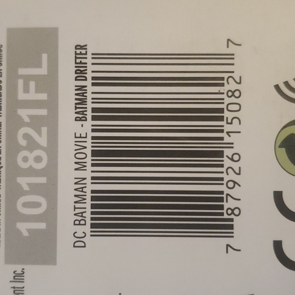 Bruce Wayne - Picture 2 of 2